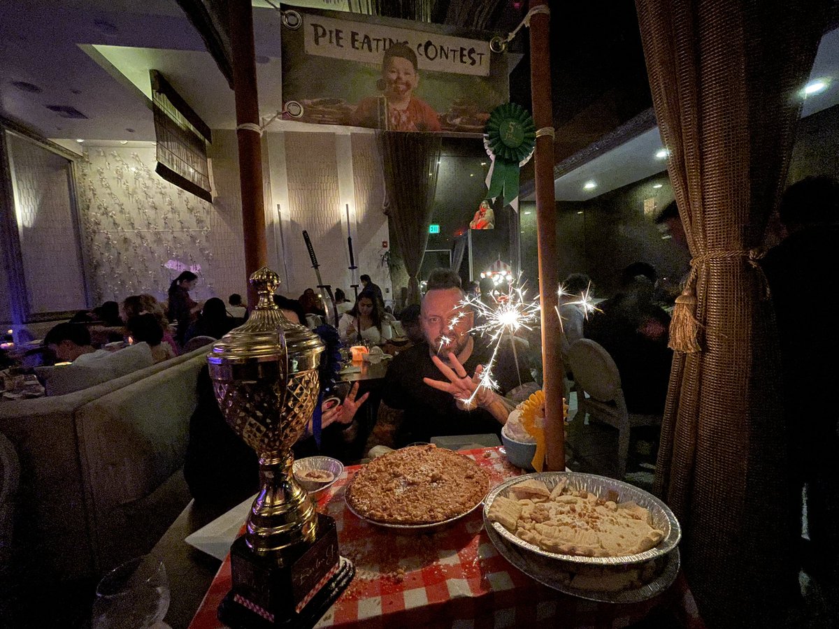 ShanghaiSix's tweet photo. “Hector, we need another cow skull on table 12!”

A meal with @TimothiustheGr8 @Lehalani at legendary #bartong in West Hollywood. 

Sorry, #NightGymPlus, no chance tonight. I mean, look at this. https://t.co/Dwfo6O7txi
