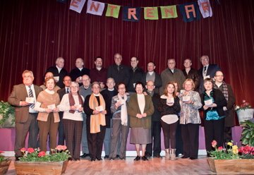 BonaSerrat's tweet photo. Tal dia com avui de fa 10 anys, @ElCentreAdM
Va fer un acte d’homenatge als presidents dels primers 100 anys de vida de l’entitat. Persones que han cregut que  valia la pena destinar el seu temps a una entitat que ofereix al poble un espai de cultura
@VilaArenysMunt https://t.co/Fw2vyqlpsC