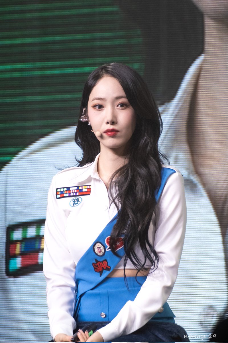 applebuddy_sinb's tweet photo. 230225 THE 1ST VIVID DAYZ in HONGKONG

⚠️Please DM for authorization before re-post or other use

#viviz #vivid_dayz
#비비지 #은하 #신비 #엄지 
#eunha #sinb #umji
#gfriend #여자친구

@viviz_official https://t.co/yJAxAaozaM