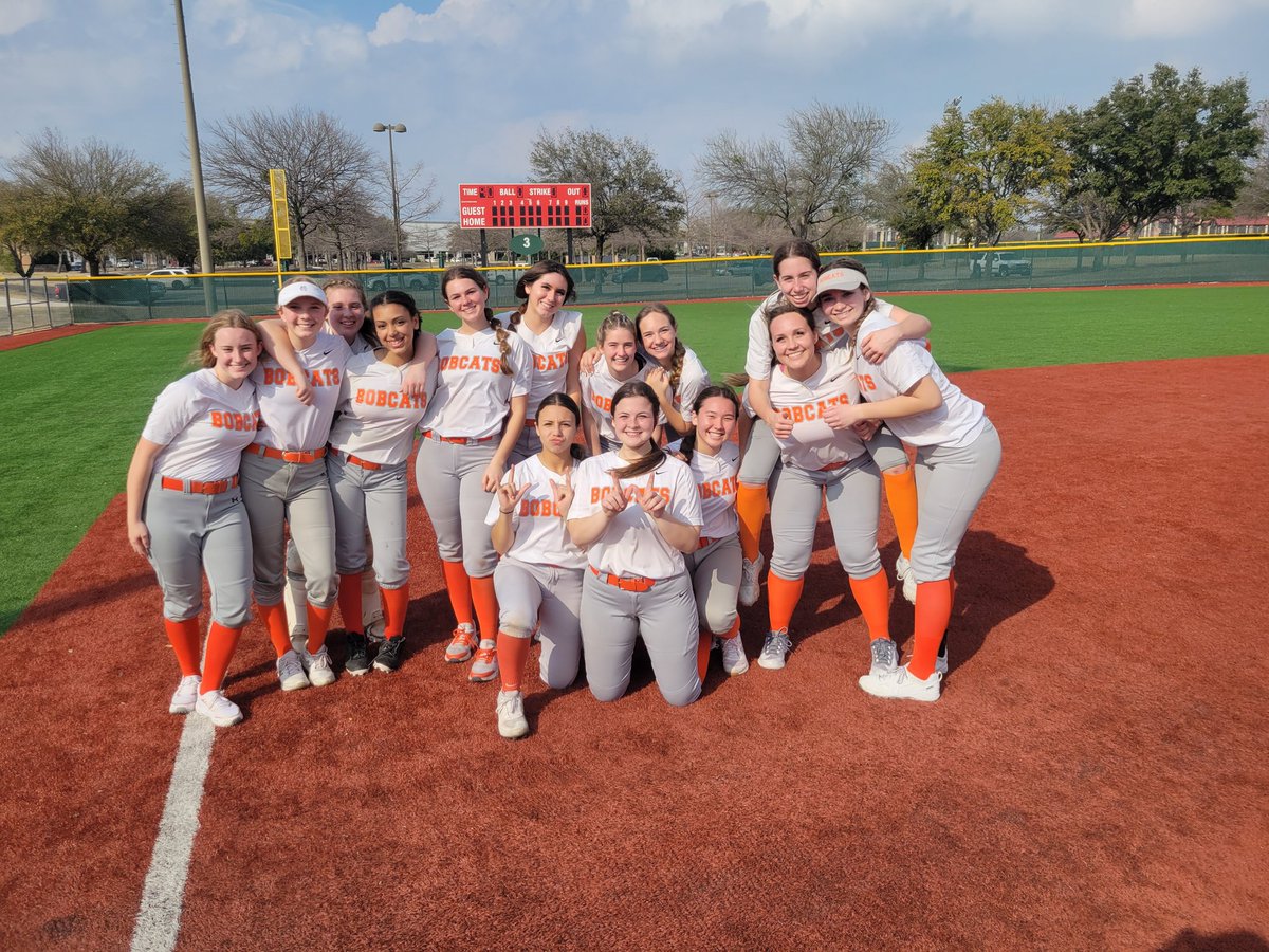 JV Bobcats win their first 2 games in Allen JV tournament.  Rylee Mullins leads the way with HR and 5 RBI in 2nd game.