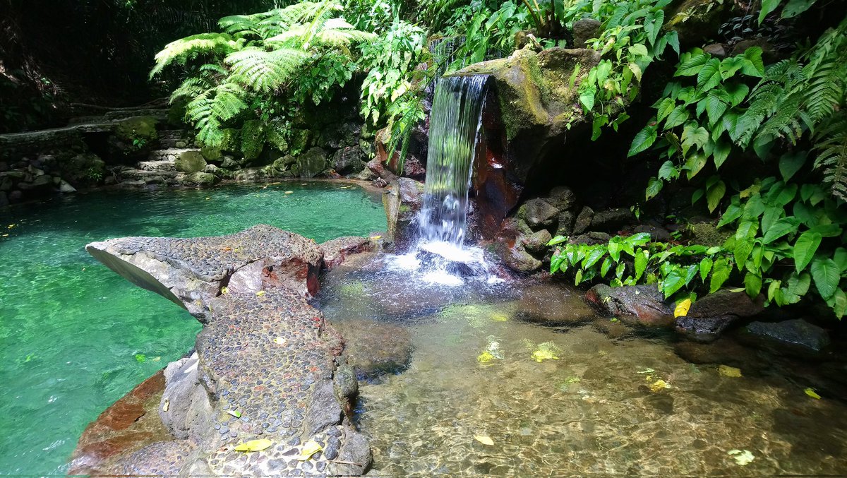 mcneilamandy's tweet photo. Relax muna tayo... - Bato Springs Resort, San Pablo, Laguna. #BatoSpringsResort #Calabarzon #LagunaVolcanicFields #geotourism #tuffs #basalt #andesite #vadose https://t.co/AYDgXi7Zyv