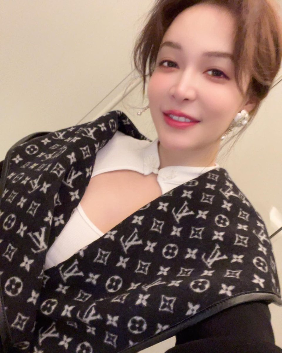 elton2fj's tweet photo. コート🧥キャン♡ https://t.co/RVt5gsrSRA