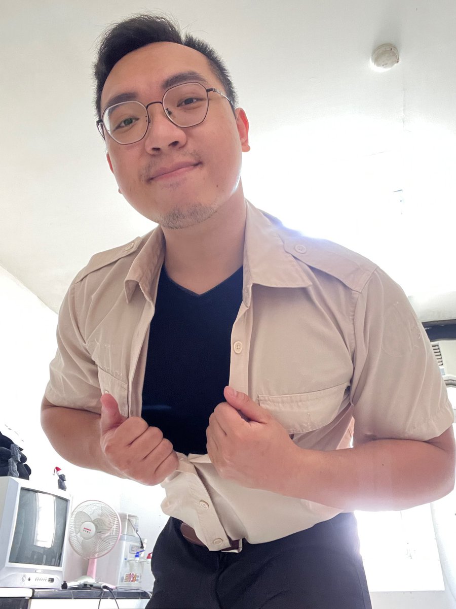 SlavedogControl's tweet photo. 阿牛找到新工作啦🎉🎉
準備離開新竹 要搬回台北啦😚 https://t.co/ZSe24g13IT