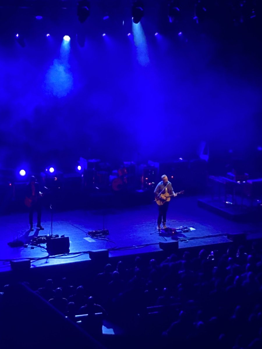 TCLiddell's tweet photo. @JasonIsbell &amp; the 400 unit was absolutely everything tonight 🔥 https://t.co/CfSBJFmzwU