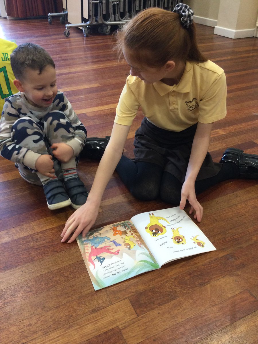 TheRichmondPri's tweet photo. Buddy day with #EYFS and #Year5 was a great success. This shared learning experience, showed that sharing a book and reading for pleasure together, positively impacts pupils learning journeys. #Reading #ReadingMakesYouClever https://t.co/8Nm8ZHXDnB