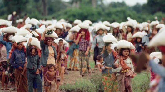 edwinNamakanga's tweet photo. The threat that climate change poses to human security must be recognized by the international community. We must protect vulnerable groups like climate refugees and work together to create a more sustainable future. 
@FilippoSotgiu  @Refugees #TomorrowIsTooLate https://t.co/KLurl0N112