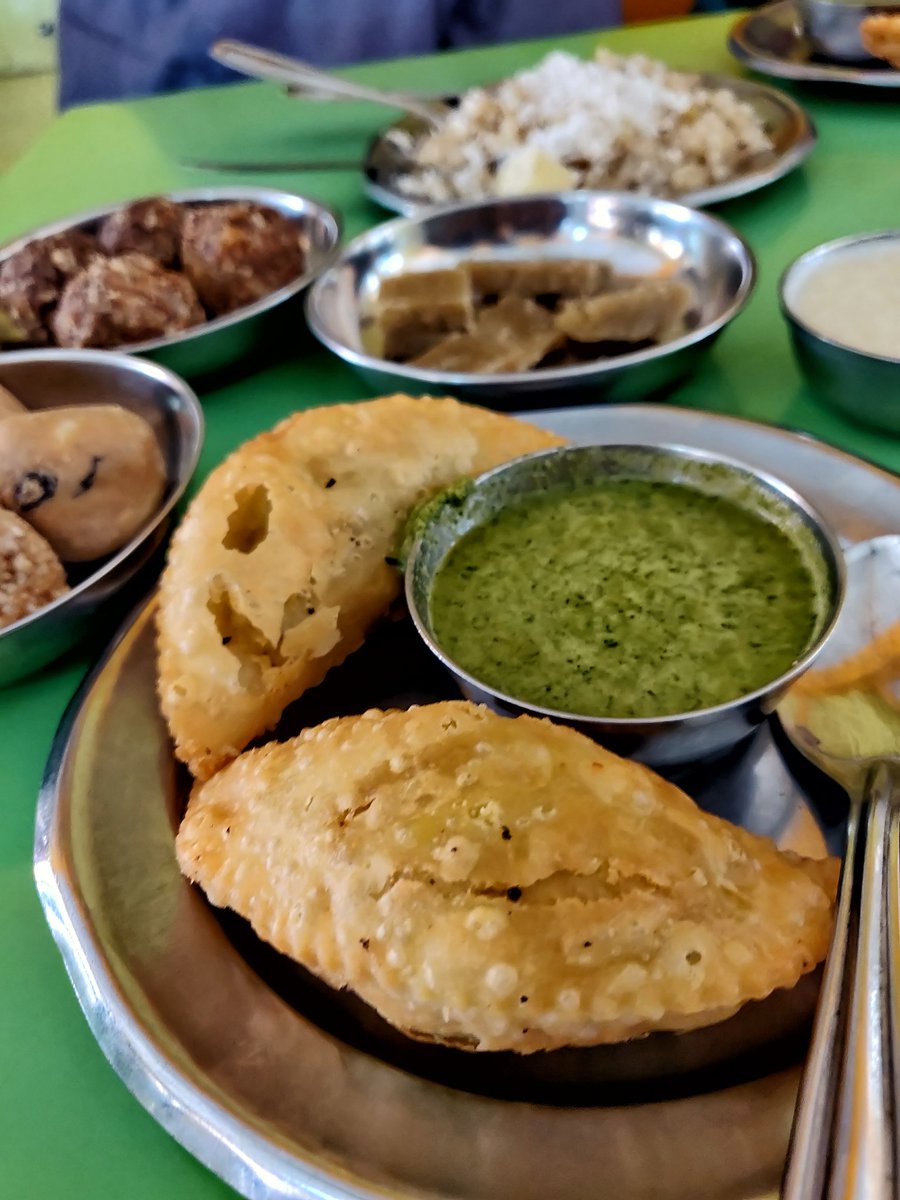 Nothing planned for the weekend. Join me on the Old City Breakfast Walk
 Saturday, 4 March | ₹1000 per person
Book Here
logout.world/tours/old-city…
Contact: 9405591758

@WesternRoutes 
#Pune
#punefood