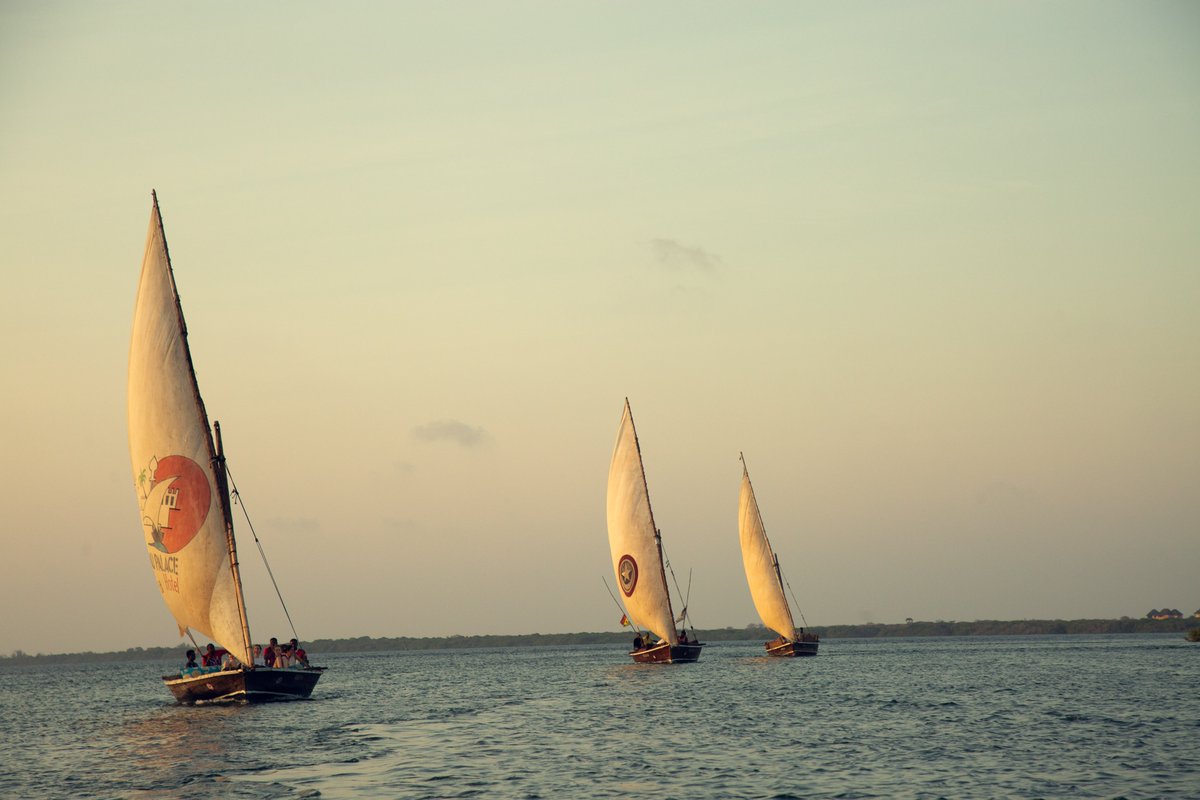 UnchartedKenya's tweet photo. LAMU SUNSETS ❤️ ☀️ https://t.co/L0rsIA0DeC