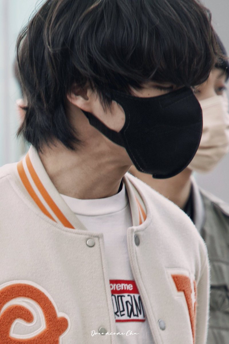 the hair. THE HAIR.