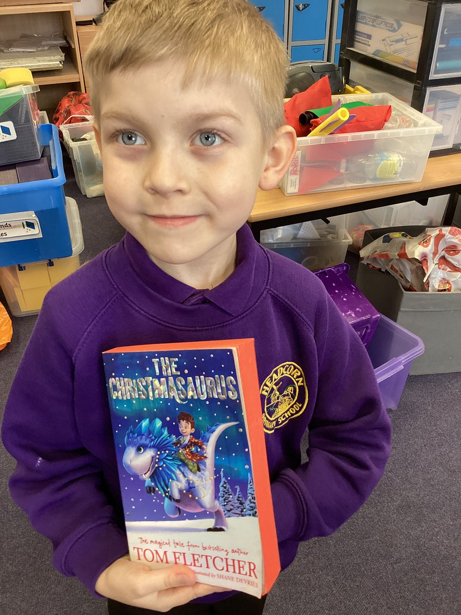 HeadcornPrimary's tweet photo. We were overwhelmed by the generosity of our donations for our Headcorn Book Swap Shop. It meant that every child had the opportunity to choose and take home a book today which they loved doing 😊#bigbookswap #WorldBookDay https://t.co/LFTwdUs3GR