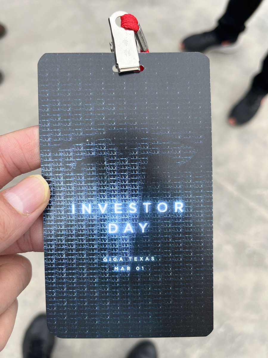 applelinux's tweet image. Super excited to be able to attend the Tesla Investor day. So impressed by  the great work of the @Tesla team and really appreciate the opportunity as one of the 50 retail investors to attend the event! @MartinViecha