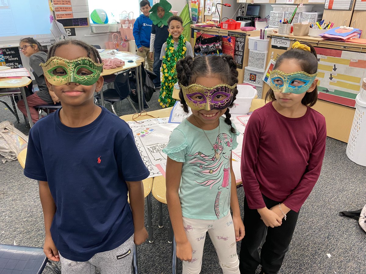 <a href="/Robinson_HISD/">Robinson Elementary</a> my scholars are 100 days smarter!