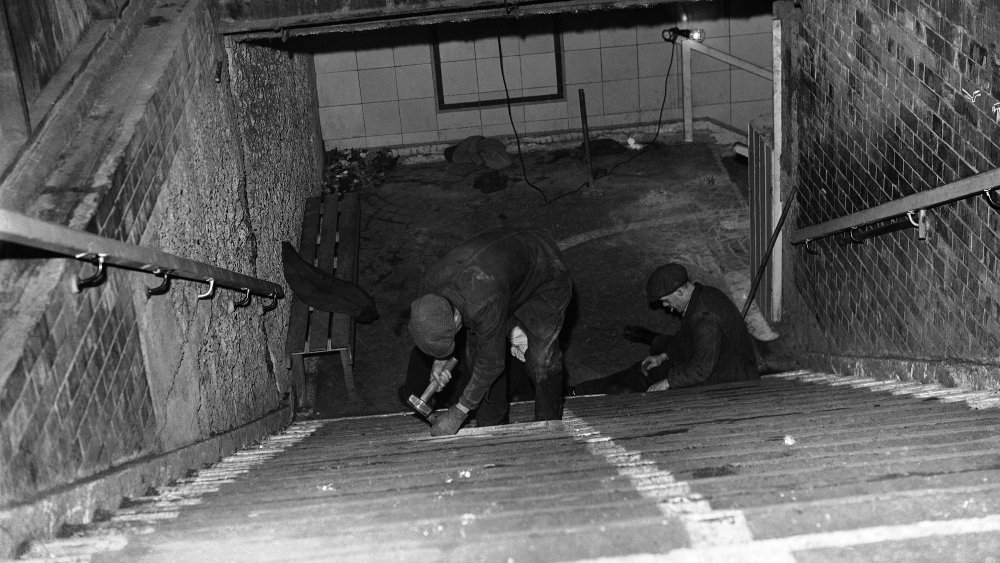 knowledge-of-london-on-twitter-80-years-ago-on-this-day-wednesday