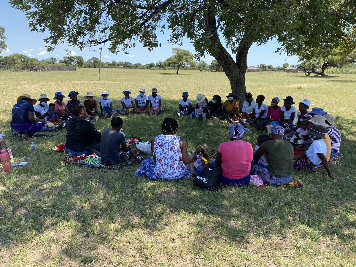 EmthonjeniWomen's tweet photo. This week we met with women from Tsholotsho to discuss patriarchy and how it influences ideas of what it means to be a man in everyday life, to analyse the role of patriarchy in the construction of gender norms &amp; to understand the importance of engaging men &amp; boys in ending GBV. https://t.co/yafYMFBJcw