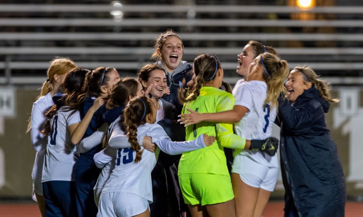 Crean Lutheran advances to regional final Saturday at home. Photos courtesy Crean Lutheran Shutterbugs. ⁦<a href="/OCSportsZone/">OC Sports Zone</a>⁩ ⁦<a href="/CLHS_Athletics/">Crean Lutheran Athletics</a>⁩ ⁦<a href="/FernandoMDonado/">Fernando M. Donado</a>⁩ ⁦<a href="/TimBurtIrvine/">Tim Burt</a>⁩ ⁦<a href="/creanlutheranhs/">Crean Lutheran</a>⁩ 
Click below for story:

ocsportszone.com/crean-lutheran…