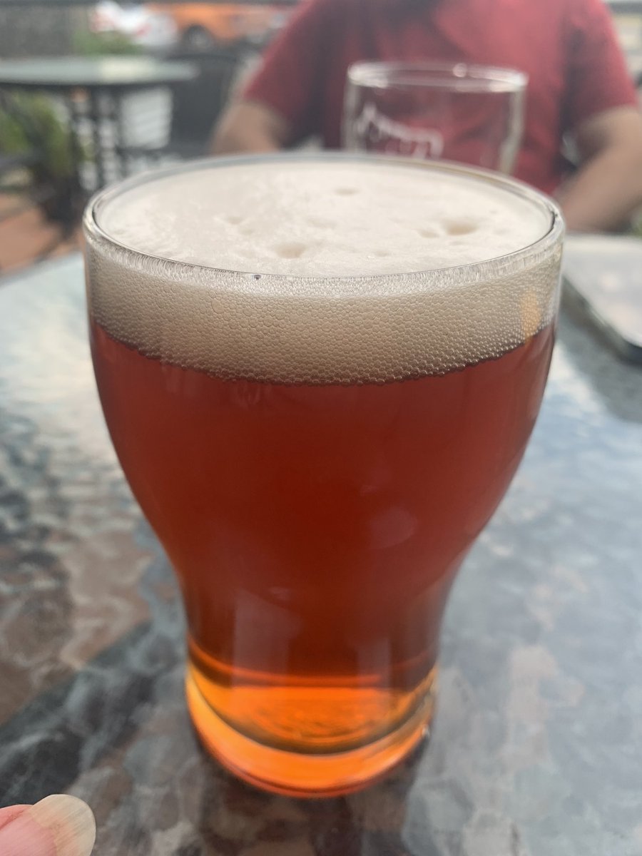 BriarPatricia's tweet photo. Beer and nachos, really good nachos. Really tasty beer. I’m ruined. #RecklessBrewing #HelenRedXPA https://t.co/96QHc3e0nM