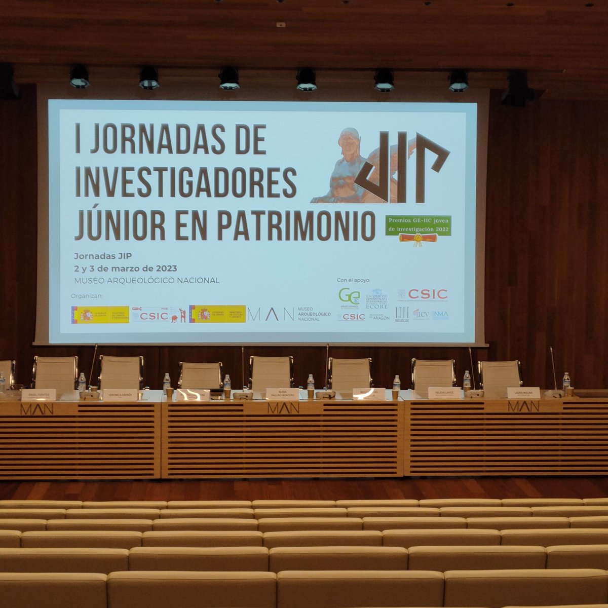 PaisPti's tweet photo. Todo listo para continuar con el segundo día de las Jornadas de Investigadores Júnior en Patrimonio.

Gracias a todos los que hicisteis que ayer fueran tan interesantes. https://t.co/r9mBOiCexy