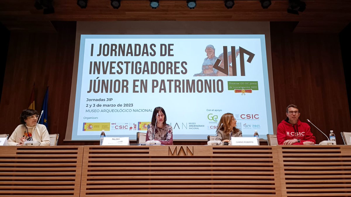 Todo listo para continuar con el segundo día de las Jornadas de Investigadores Júnior en Patrimonio.

Gracias a todos los que hicisteis que ayer fueran tan interesantes.
