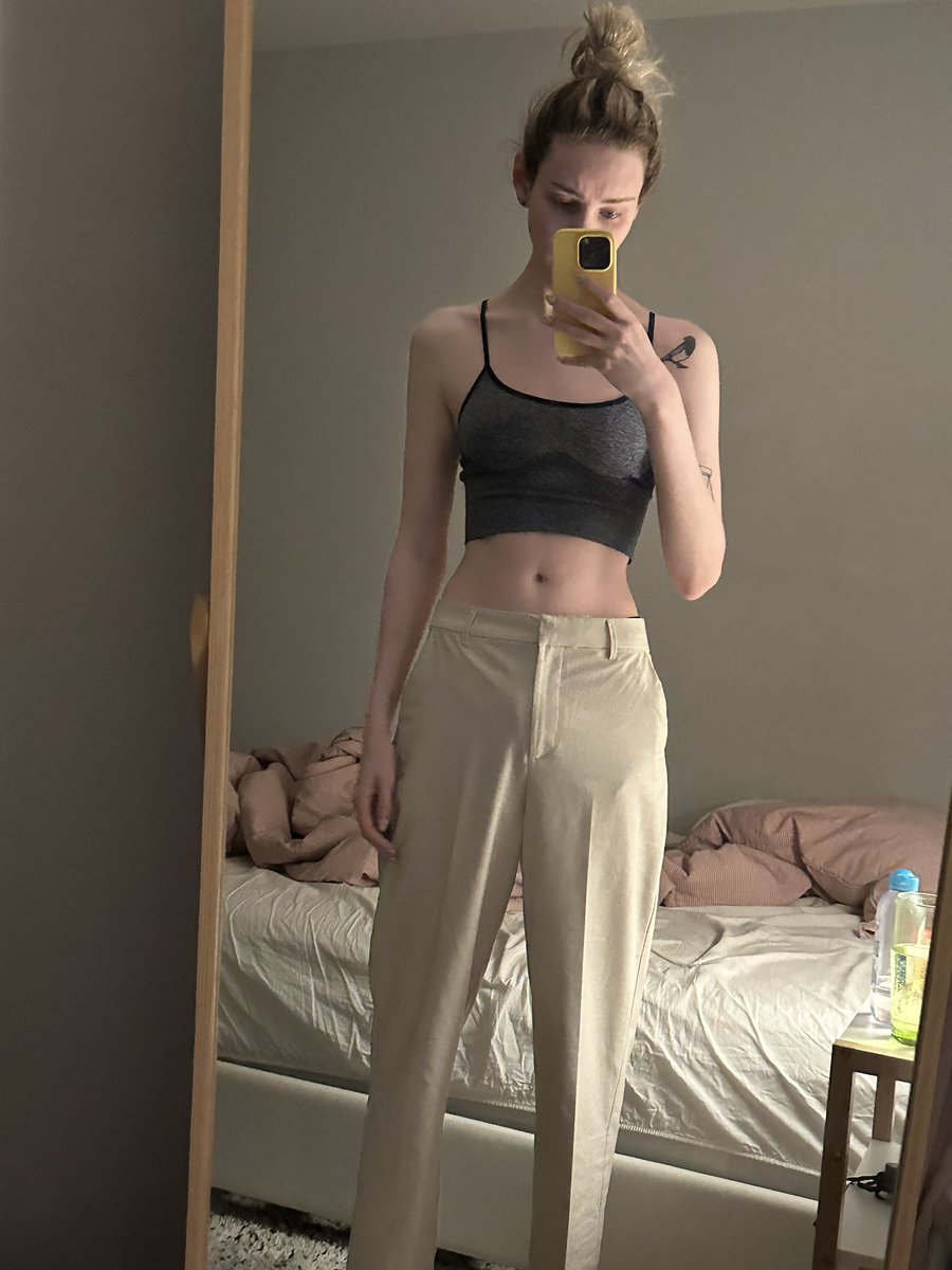 They/Them on Twitter "RT Aoife_Bee_ yo why does my body look so good"