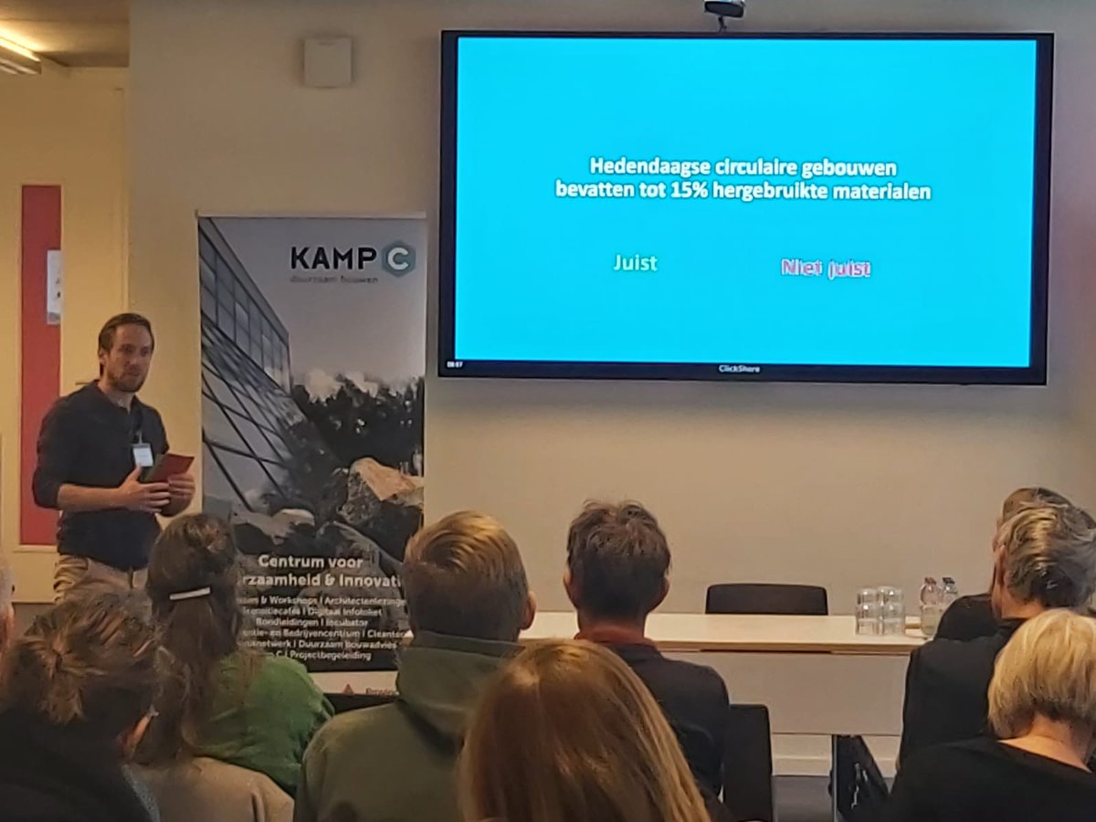Vandaag gaat de eerste studiedag door van het leertraject circulair bouwen. Het programma start met "van definitie naar een visie".
Wil je ook deelnemen aan de volgende sessies? Je kan je nog inschrijven voor de sessies op 22 maart en 20 april via kampc.be/artikel/2023/0…