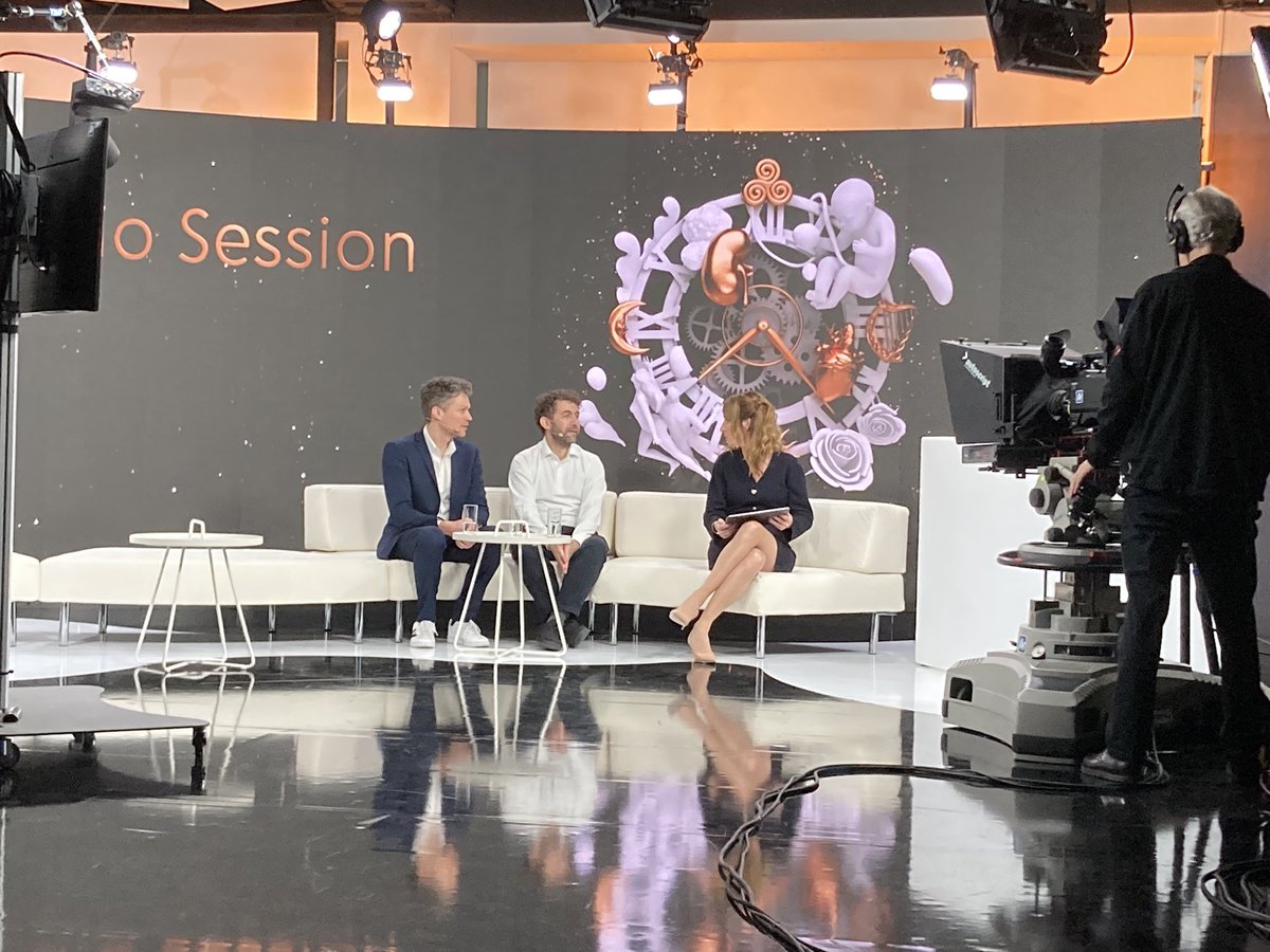 .@KarimLekadir and @DanielTruhn getting ready for their interview at the  ECR Studio on “Unlocking the Potential of #AI in #BreastCancer Care”

Join the live stream here or watch it later on demand: connect.myesr.org/course/unlocki…