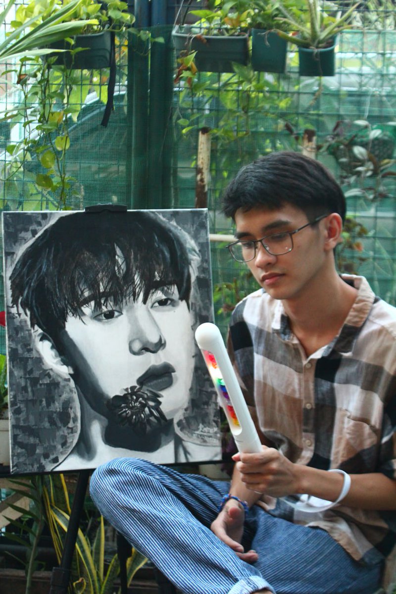 fanbitxx131's tweet photo. I made a painting for @shxx131bi131! This is supposedly my fangift for him but idk, if they'll allow me to give it to him.

I'll also be giving hanbin watercolor polaroids made by me for my co-IDs on the venue! Please see thread for more info
#KIMHANBIN #BI_LOLTheHiddenStageinMNL https://t.co/Y5vWBAAdxI