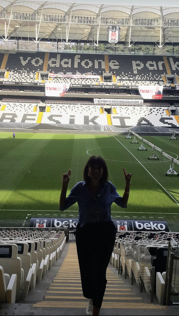 kalogullari's tweet photo. Doğum günün kutlu olsun #besiktas https://t.co/ABmEcH9ukE