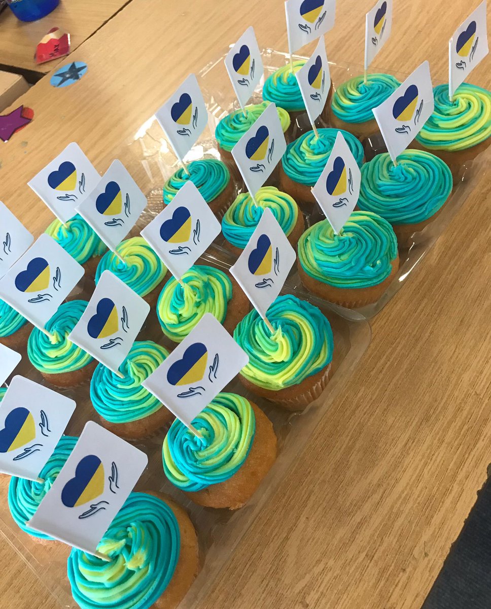 BallyroanBoysNS's tweet photo. It’s with a heavy heart we say Slán to our friend Ihnat who is returning home. 🇺🇦  Ádh Mór duit.  💙💛💙💛💙💛💙💛💙💛💙💛💙💛 https://t.co/bcmavSHP4K
