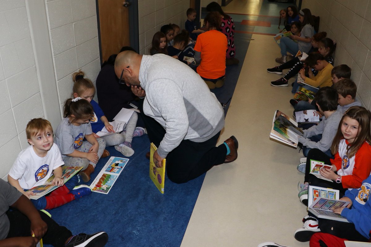 We had a great time reading 📚 cross CLS. Thank you to the students and staff! #ReadAcrossAmerica2023 <a href="/clspto/">Crystal Lake PTO</a> <a href="/Ellington_CT/">Town of Ellington CT</a>