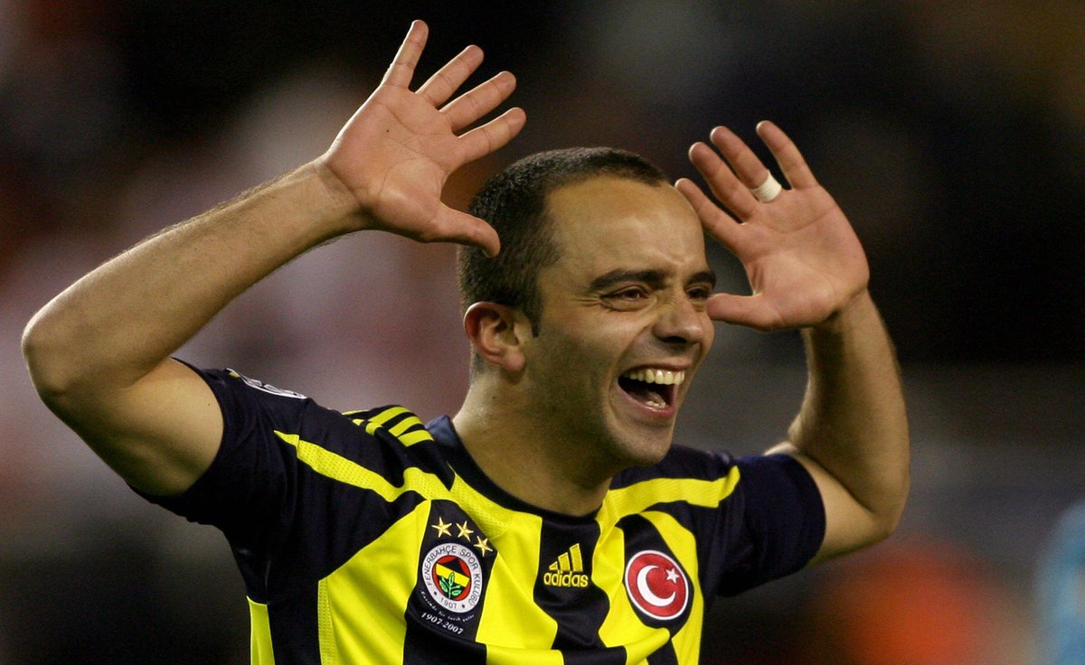EuropaLeague's tweet photo. ⏪ The last time @Fenerbahce played Sevilla... 

#FlashbackFriday || #UEL https://t.co/tCsKzQTxES