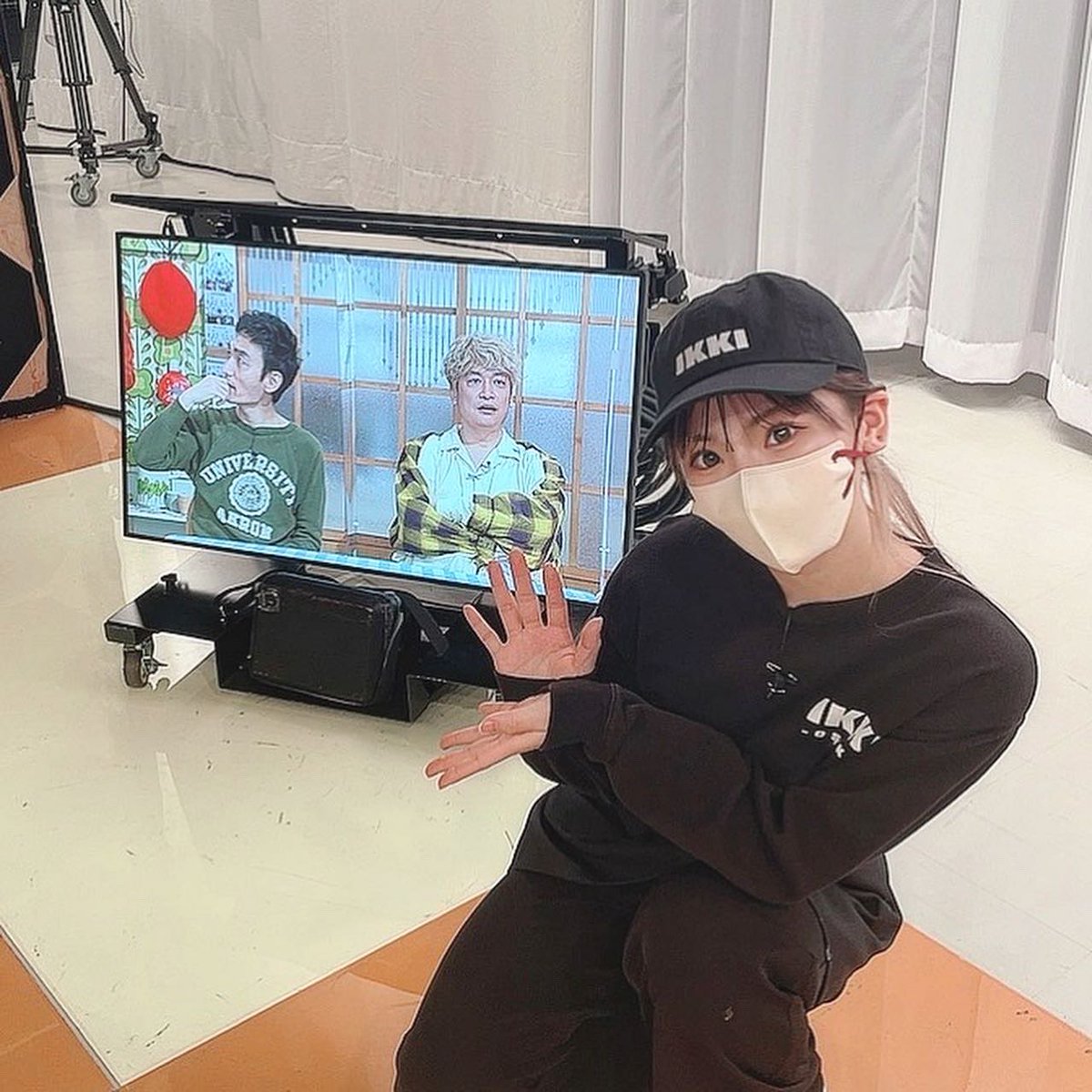 mashiro_arai's tweet image. 『草彅やすともの うさぎとかめ』
ゲストは香取慎吾さん✨

大阪名物『IKKI』店員として
出演させて頂きました❕

ありがとうございました🌈✨

#うさかめ #草彅剛 
#海原やすよともこ #香取慎吾 
#vtb #tv #IKKI #osaka