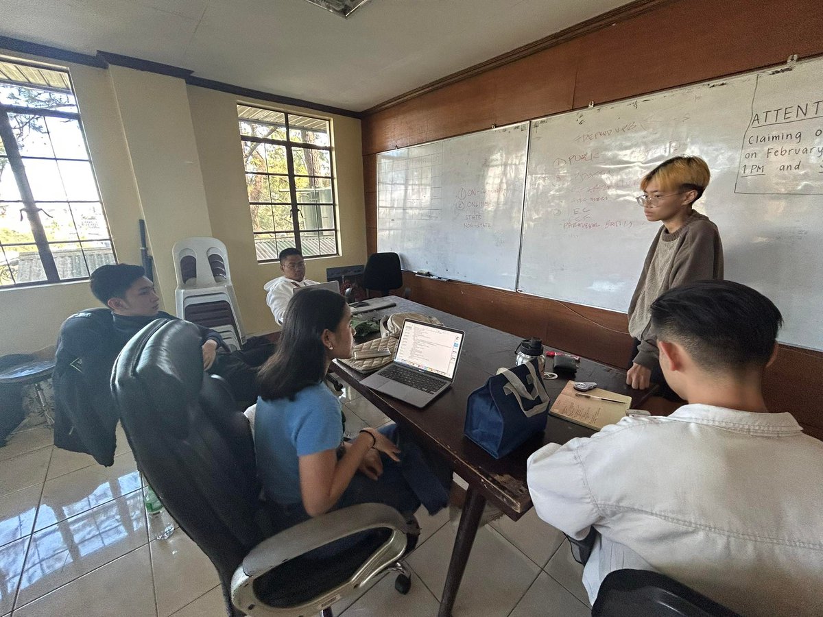 UPBaguioUSC's tweet photo. #DefendUPB: HUMAN RIGHTS WATCH UPDATE
The Human Rights Watch Task Force of the UP Baguio University Student Council (UPB USC) convened today, March 3, 2023, to plan on specific ways forward amid intensifying attacks against the UP Baguio community, particularly students. https://t.co/ujTbLyEhtr