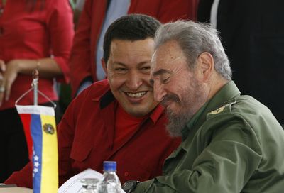 Al amigo sincero de #Cuba, a Hugo Chávez Frías nuestro eterno cariño en el décimo aniversario de ir un momentico a la misa para volver con Sandino, con el Che, Martí y Bolívar.