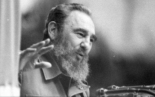 #FidelPorSiempre: "Un pueblo no debe dejarse corromper.  No es posible que nuestro pueblo pueda olvidar los principios de la Revolución, los principios del socialismo, los nobles objetivos, toda la justicia que trajo".
(3/3/1995)