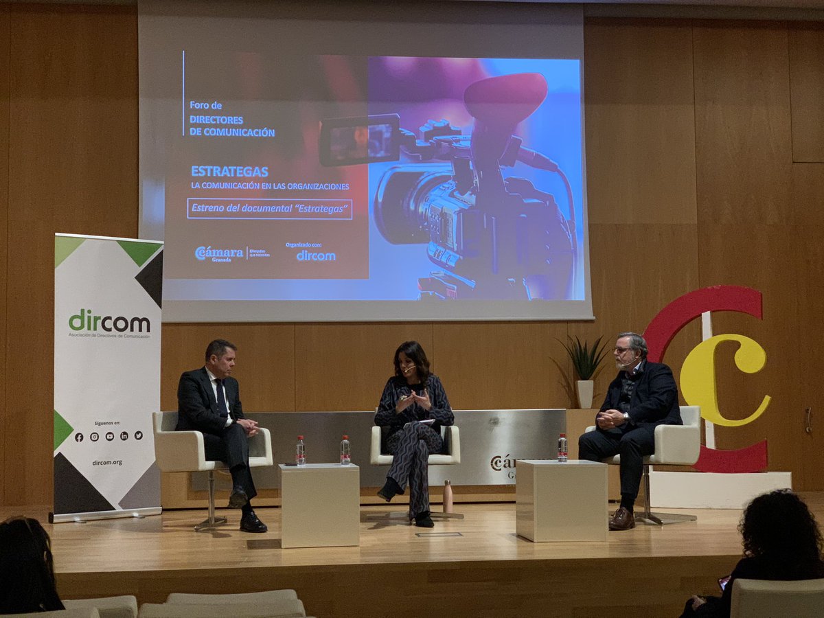 Muy interesante la presentación de Estrategas <a href="/DircomSpain/">Dircom</a> en <a href="/CCGranada/">Cámara de Granada</a> 
Enhorabuena por este foro
