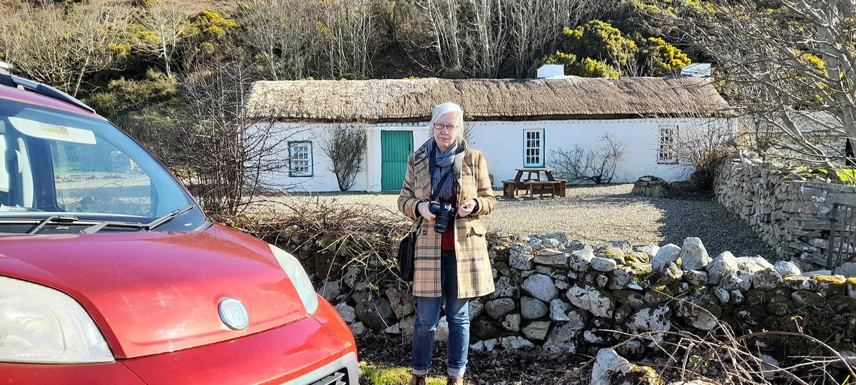 SwanseaArtist's tweet photo. Out taking Photgraphs around glorious Inishowen, Urris Hills and Mamore Gap behind me. #urrishills #mamoregap #inishowen #donegal #ireland #wildatlanticway https://t.co/1mtSirPm36