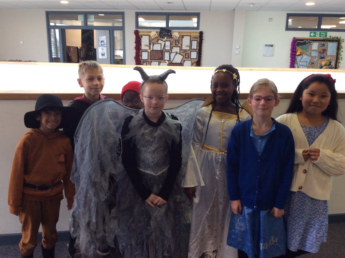 Reading@Foxfield tweet media