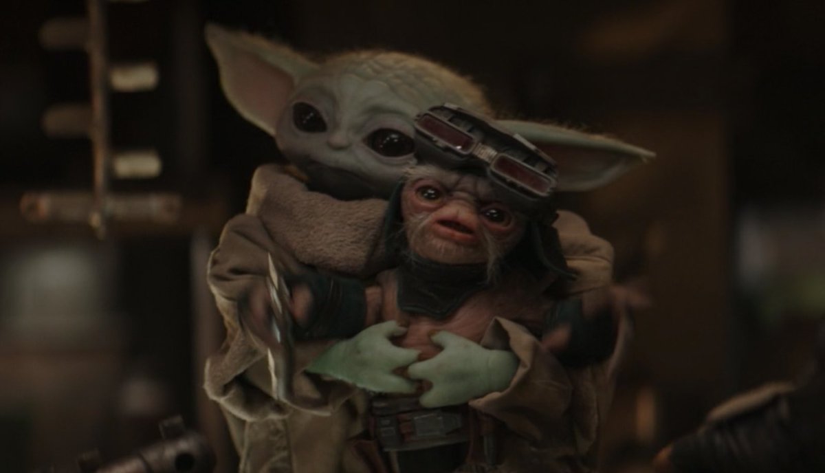 spoiler4you's tweet image. this must’ve been the first time he saw someone as tiny as him so his brain went: “friend now”