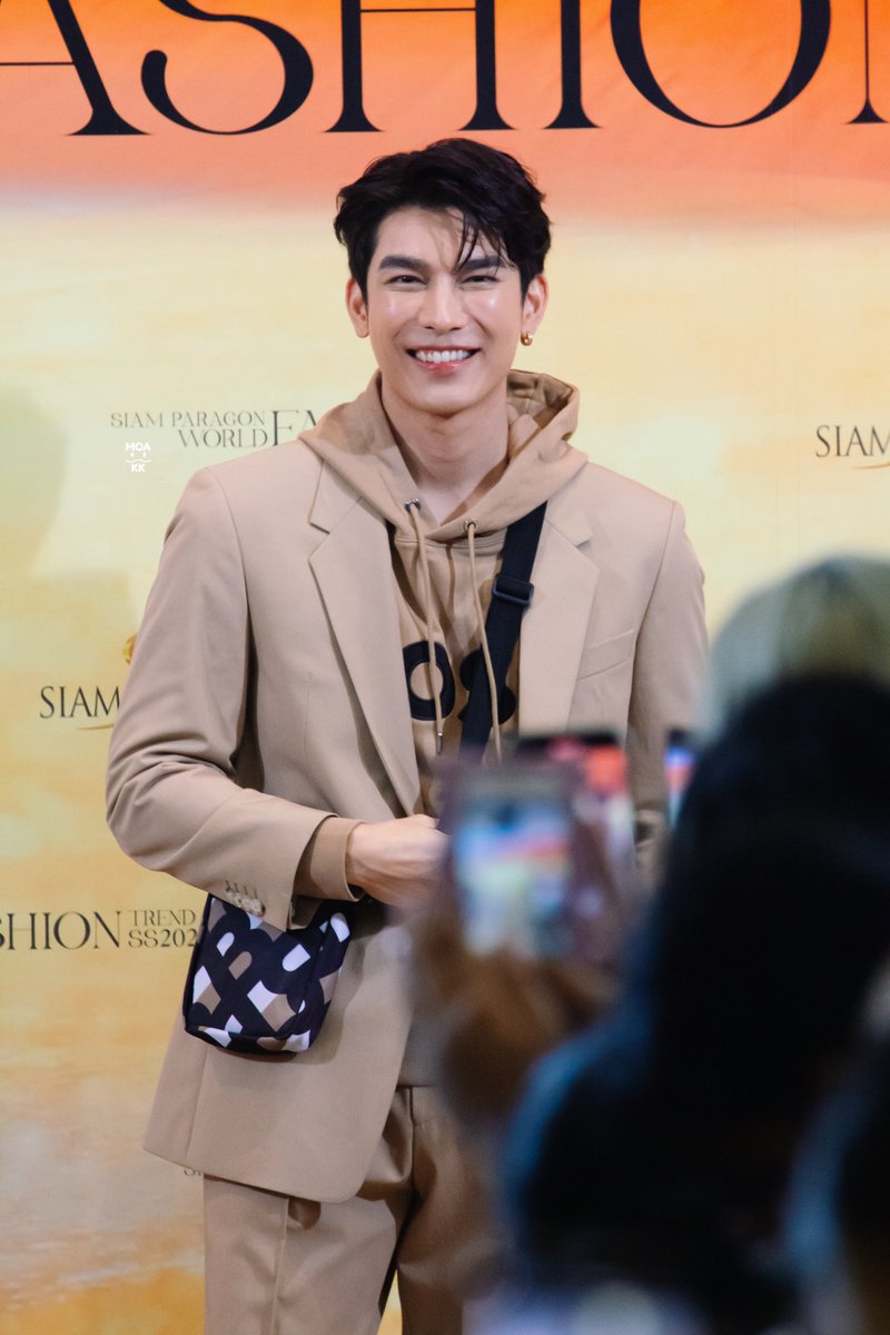 MOA_KK's tweet photo. แสนจะหล่อ แสนจะแฮปปี้🫶🏻💕😊

SUPPASIT WFT 2023

#SiamParagonWFT23xMew
@MSuppasit https://t.co/hcnAd1PZdF