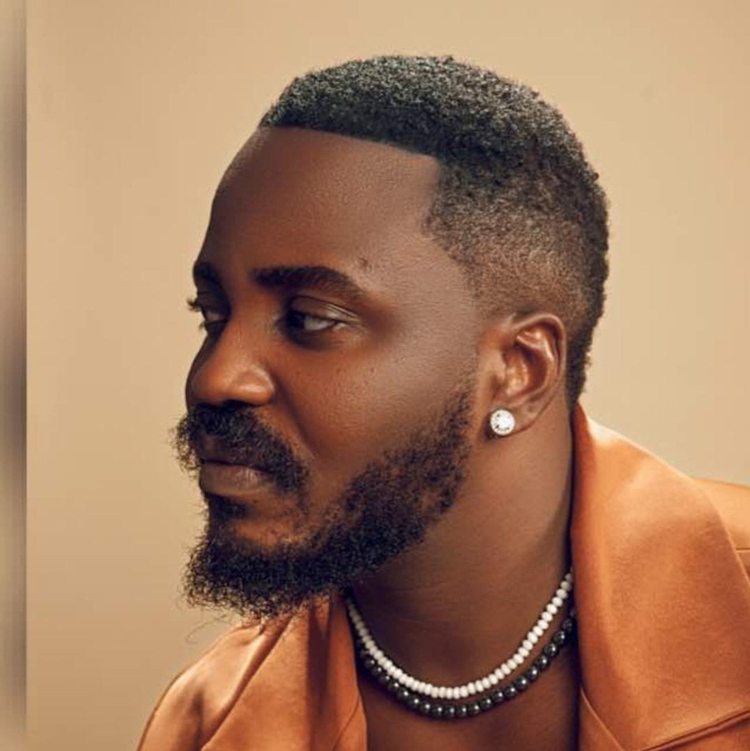 omag_official's tweet photo. Happy birthday to a true friend and brother @beekayffg musician extraordinaire, Songwriter extraordinaire, singer extraordinaire..Many happy returns of the day, long life and prosperity..Amen
May God continue to bless and elevate you..Amen
Enjoy your day fam! https://t.co/Yhwj5xtH1r