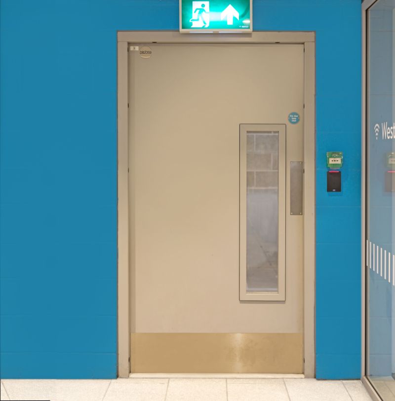 RotecSecurity's tweet photo. Westgate Shopping Centre provided an extra 100 units of retail, dining &amp; entertainment facilities for Oxford City Centre.

Our team worked closely with @Laing_ORourke &amp; @Chapman_Taylor to ensure both the fire and security #steeldoor package requirements of the building were met. https://t.co/Xnvgwb3coB
