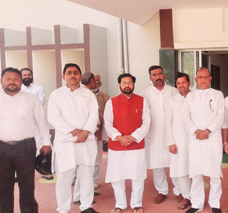 dadansinghRJD's tweet image. आज बांका में पूर्व केंद्रीय राज्य मंत्री भारत सरकार , सह भूतपूर्व बांका सासंद,  देश के प्रभावशाली और अनुभवी नेताओं में शुमार, हमारे अभिभावक तुल्य माननीय @JPNYadav जी के साथ मुलाकात किए। साथ में जिलाध्यक्ष अर्जुन ठाकुर जी समेत अन्य साथी मौजूद थे।
@RJDforIndia