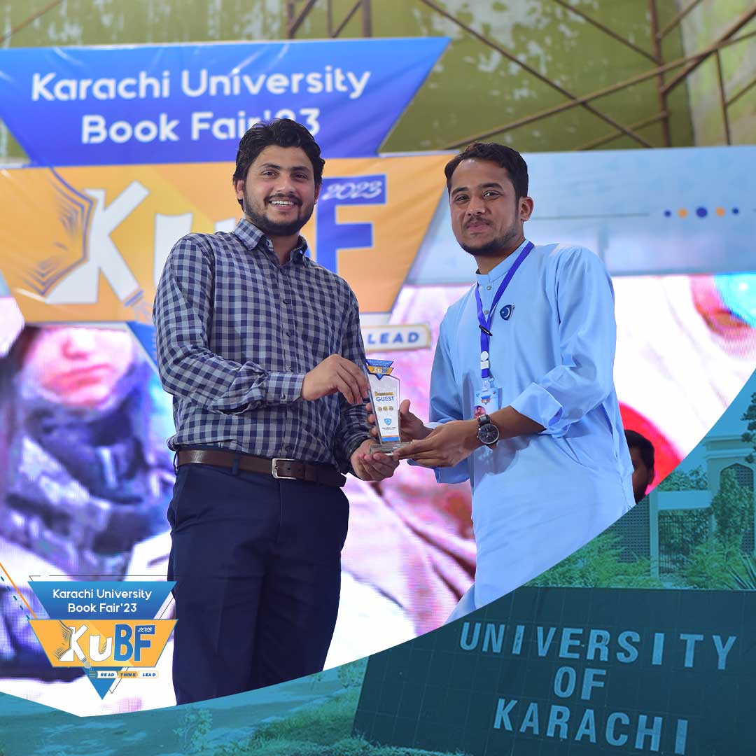JamiatKu's tweet photo. "𝗕𝗿. 𝗕𝗶𝗹𝗮𝗹 𝗝𝗮𝗺𝗲𝗲𝗹", 𝗣𝗿𝗲𝘀𝗶𝗱𝗲𝗻𝘁 @jamiatkhi, 𝗴𝗿𝗮𝗰𝗲𝗱 𝘁𝗵𝗲 𝗞𝗮𝗿𝗮𝗰𝗵𝗶 𝗨𝗻𝗶𝘃𝗲𝗿𝘀𝗶𝘁𝘆 𝗕𝗼𝗼𝗸 𝗙𝗮𝗶𝗿 𝟮𝟬𝟮𝟯 𝘄𝗶𝘁𝗵 𝗵𝗶𝘀 𝗽𝗿𝗲𝘀𝗲𝗻𝗰𝗲.𝗡𝗮𝘇𝗶𝗺 𝗲 𝗝𝗮𝗺𝗶𝗮 𝗽𝗿𝗲𝘀𝗲𝗻𝘁𝗲𝗱 𝗵𝗶𝗺 𝘄𝗶𝘁𝗵 𝗮𝗻 𝗵𝗼𝗻𝗼𝗿𝗮𝗿𝘆 𝘀𝗵𝗶𝗲𝗹𝗱
#kubf https://t.co/AHAeRB0vrs