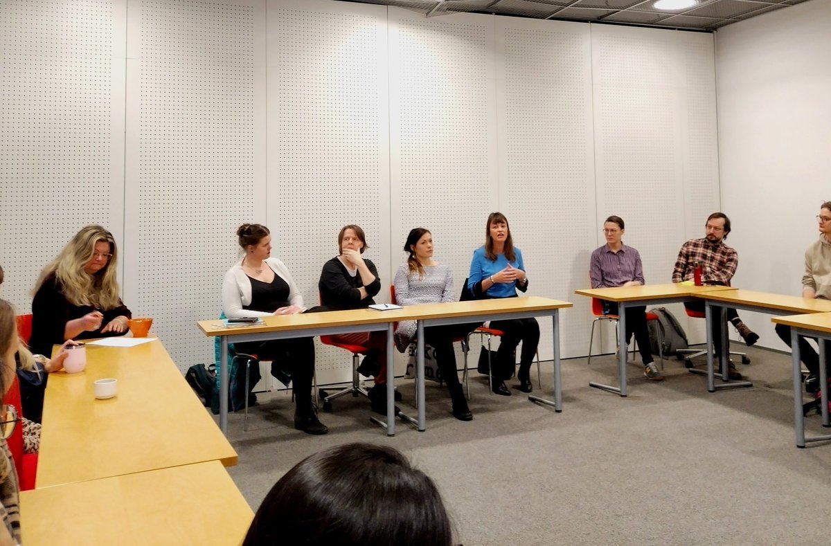 AGORAsocjust's tweet photo. Our panel "Possibilities, Perils and Potentials? Researching future(s) of education" at the @helsinkiuni @EduSciHelsinki Research day attracted a full room of eager listeners, with some even sitting on the floor https://t.co/EL3H7PHa9O