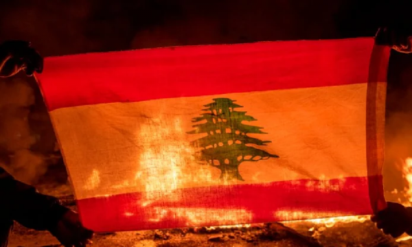 الانهيار دخل مرحلة مفصلية: الدولة تتفكَّك! 
lobnanuna.com/l.php?20230001…