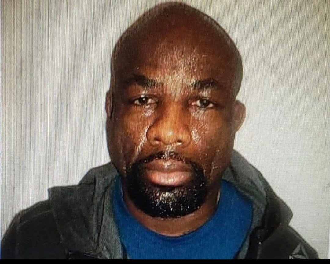 mbat941's tweet photo. @CedricDoumbe Nous avons étudié jaune jonss et nous avons dé-cer-ner une faille au talon c'est pour cela que Cywil cherchera la clé de talant https://t.co/V8dIwoIZ3U