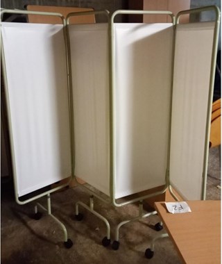 Available and ready to reuse on Warp It right now - three hospital dignity patient screen dividers, in good condition.

Take a look via warp-it.co.uk/item/133023/di…

#readytoreuse #medicalequipment #hospitalequipment #patientdignity #zerowaste #reuserevolution #circulareconomy