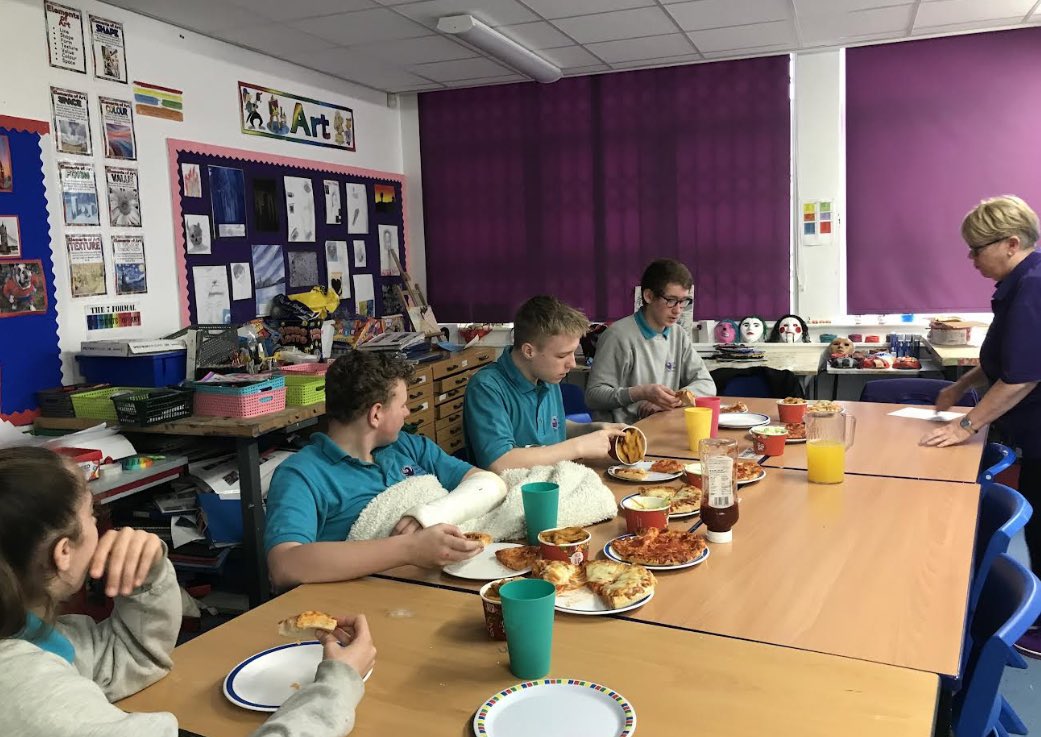 Our <a href="/NCFE/">NCFE</a> #Art group enjoying their pizza and film afternoon for winning the <a href="/ReadingPlus/">Reading Plus</a> competition <a href="/WellspringAT/">Wellspring Academy Trust</a> #PPAValues #perseverance #reading