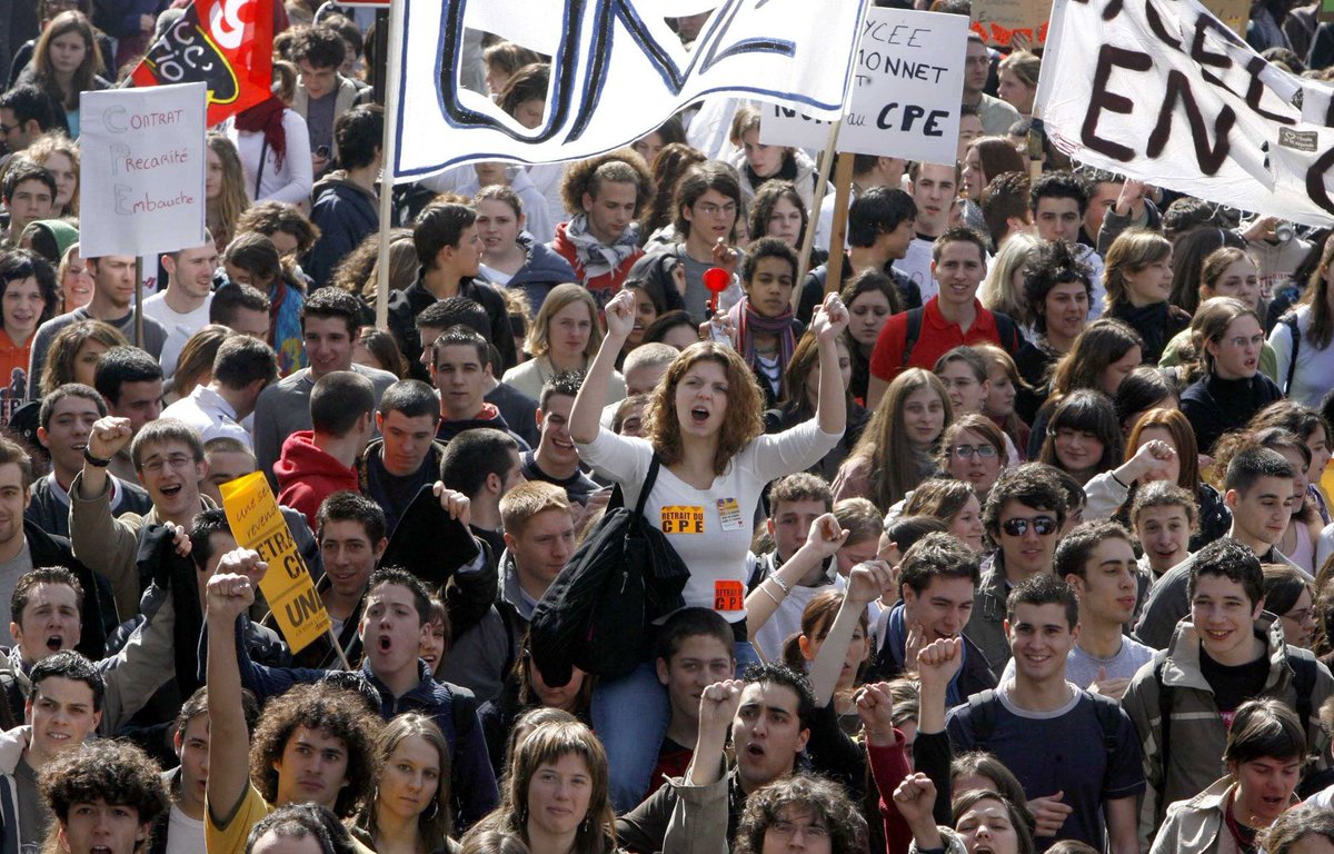Ce soir dans <a href="/LeMeilleurdesM/">Le Meilleur des mondes</a> :  l'influence du numérique dans les mouvements sociaux  avec 
<a href="/RemyBuisine/">Remy Buisine</a> de <a href="/brutofficiel/">Brut FR</a> , <a href="/ArtillerieTV/">Artillerie🔥</a>
de <a href="/PiquetDeStream/">Piquet de Stream</a> et <a href="/EdouardBoute/">Edouard Bouté</a> chercheur <a href="/CeresSorbonne/">CERES</a>. Chronique <a href="/Marcus_DB/">Marcus D.B.</a> de <a href="/Numerama/">Numerama</a>. En direct 21h sur <a href="/franceculture/">France Culture</a> + <a href="/TwitchFR/">Twitch FR</a>
