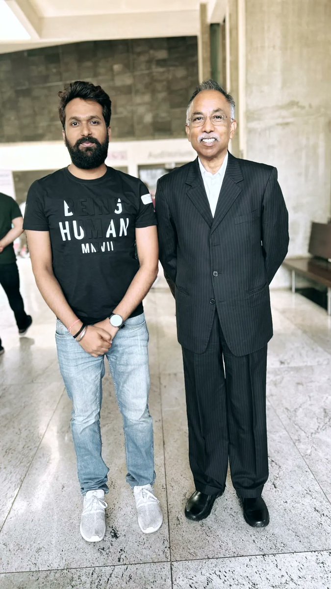 vpandey_jeee's tweet photo. भरतीय अर्थव्यवस्था के सर्वोच्च 1% उद्योगपतियों में शामिल infosys के को-फाउंडर श्री शिबुलाल सर के साथ शिष्टाचार भेंट।

#10yearsofMantra4Change
#Leadershipforum
#InvolkED
#Collaborativeaction 
@mantra4change https://t.co/w4J4syTBnp